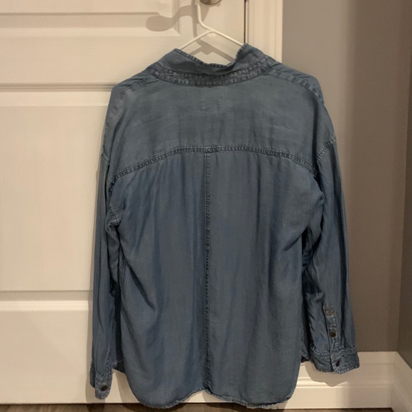 American eagle denim button up - Picture 2 of 4